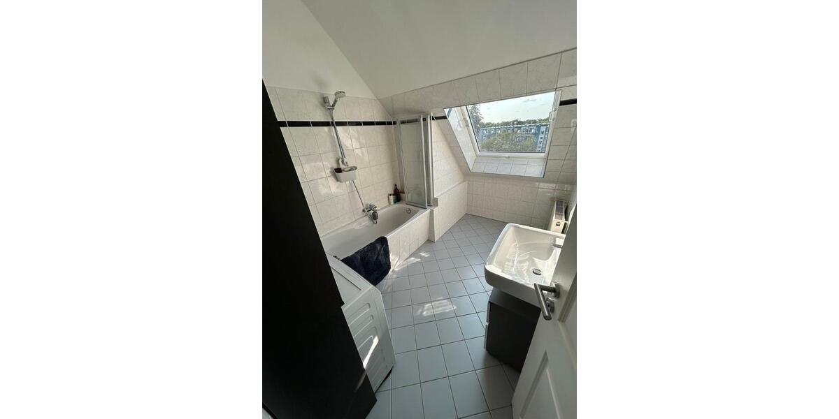 Dachgeschoßwohnung Berlin Treptow-Köpenick - 4 Zimmer, 79 m&sup2;, 1.400&euro; | Angebot:26278833