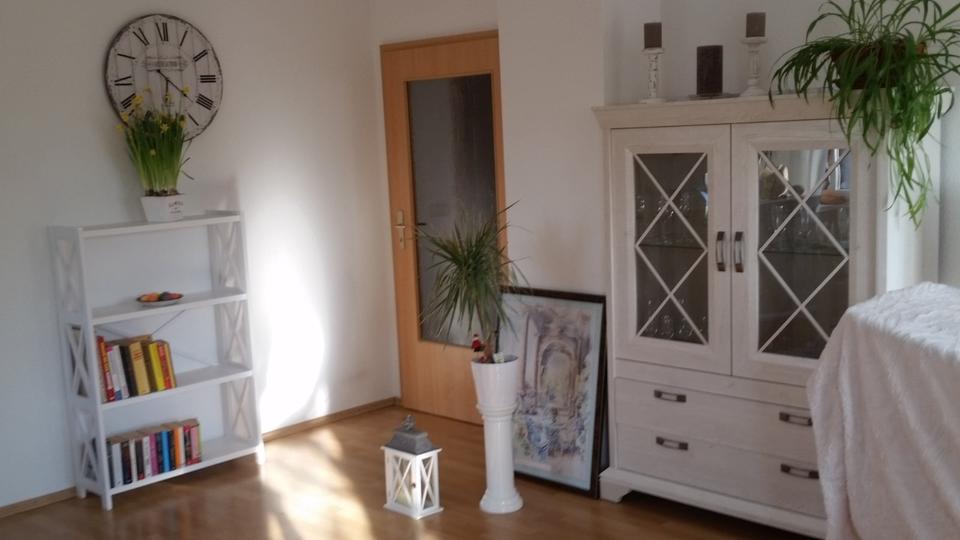 Etagenwohnung Erfurt Hochheim - 3 Zimmer, 87 m&sup2;, 957&euro; | Angebot:26566918