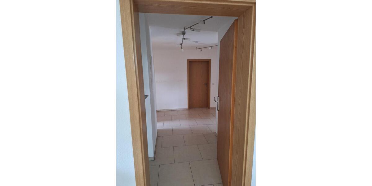 Etagenwohnung Schermbeck - 3 Zimmer, 98 m&sup2;, 750&euro; | Angebot:26564943