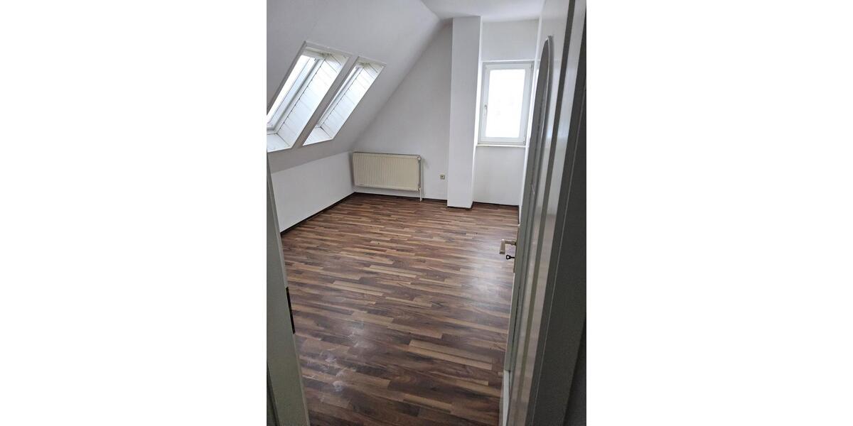 Helle 4-Zimmer-DG-Wohnung in Dingelstädt (130 m²) – sofort verfügbar 4 zimmer
