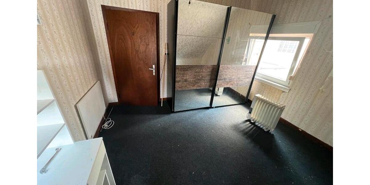 Dachgeschoßwohnung Neunkirchen - 3 Zimmer, 82 m&sup2;, 770&euro; | Angebot:26301531