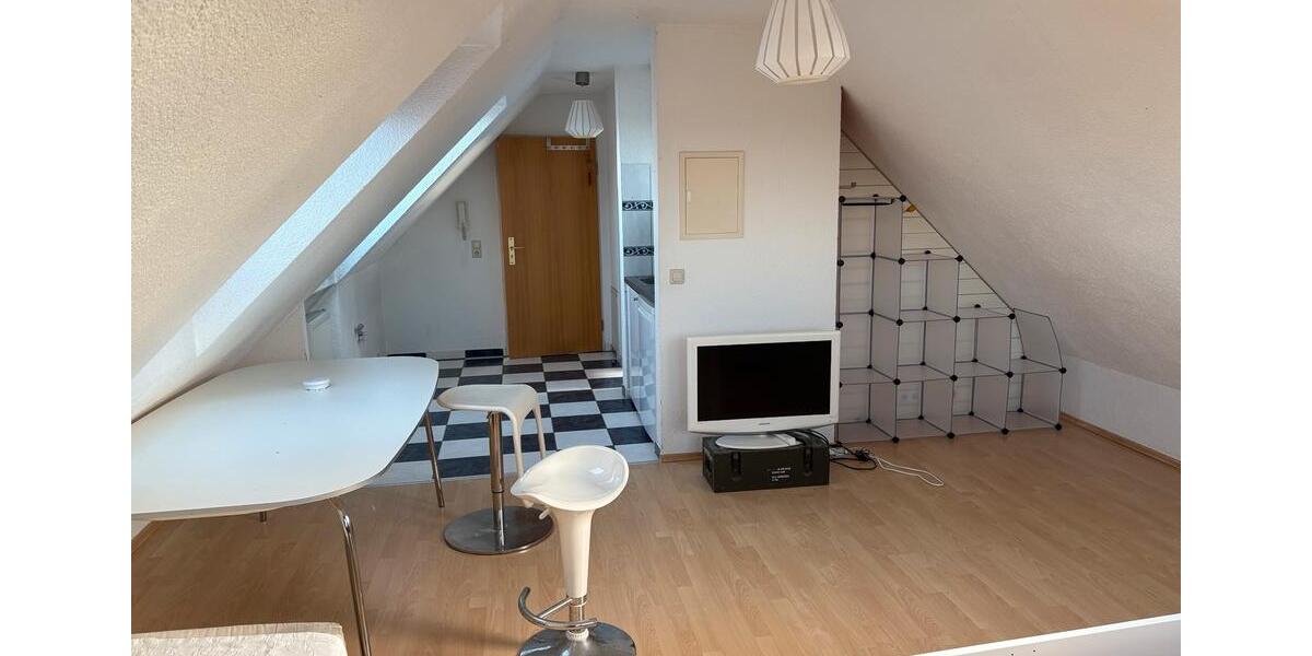 Dachgeschoßwohnung Weißenhorn - 1 Zimmer, 15 m&sup2;, 460&euro; | Angebot:25431633