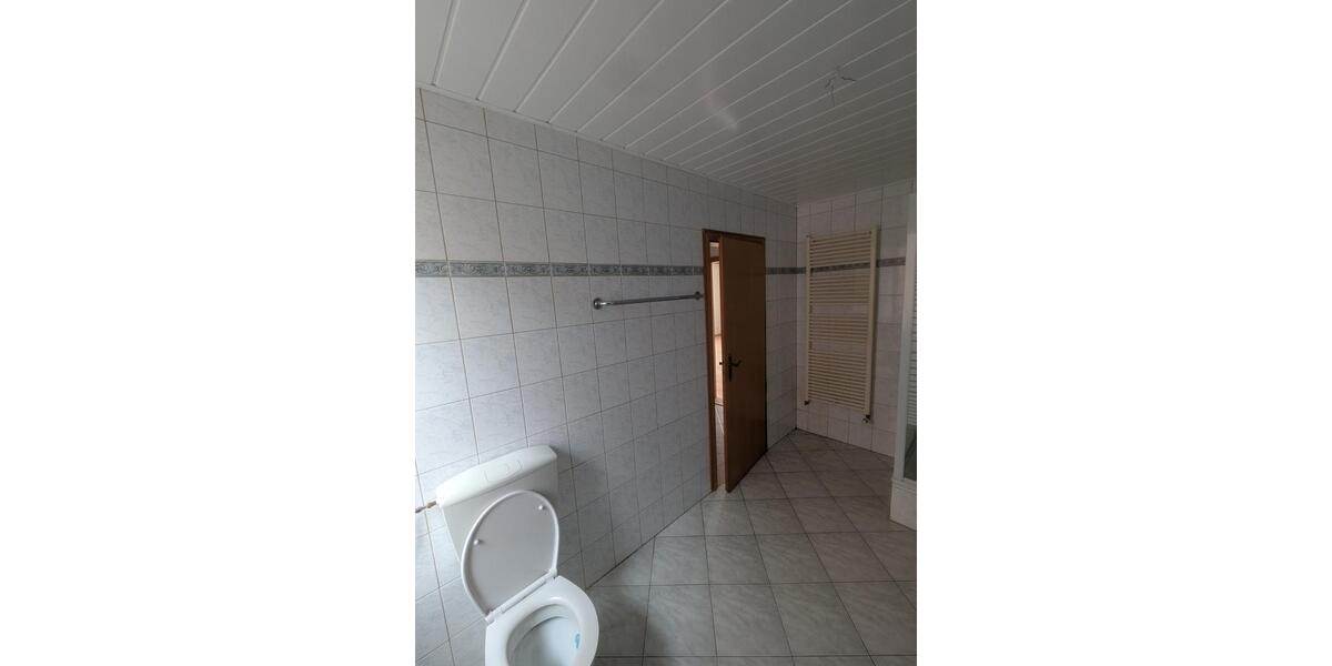 Einfamilienhaus Porta Westfalica - 4 Zimmer, 100 m&sup2;, 1.000&euro; | Angebot:25755306