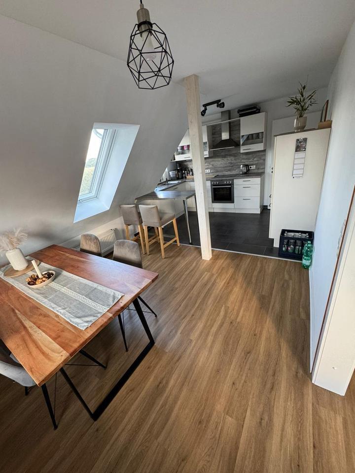 Geräumige 3,5 Zimmer Wohnung mit Balkon in Hammah zimmer
