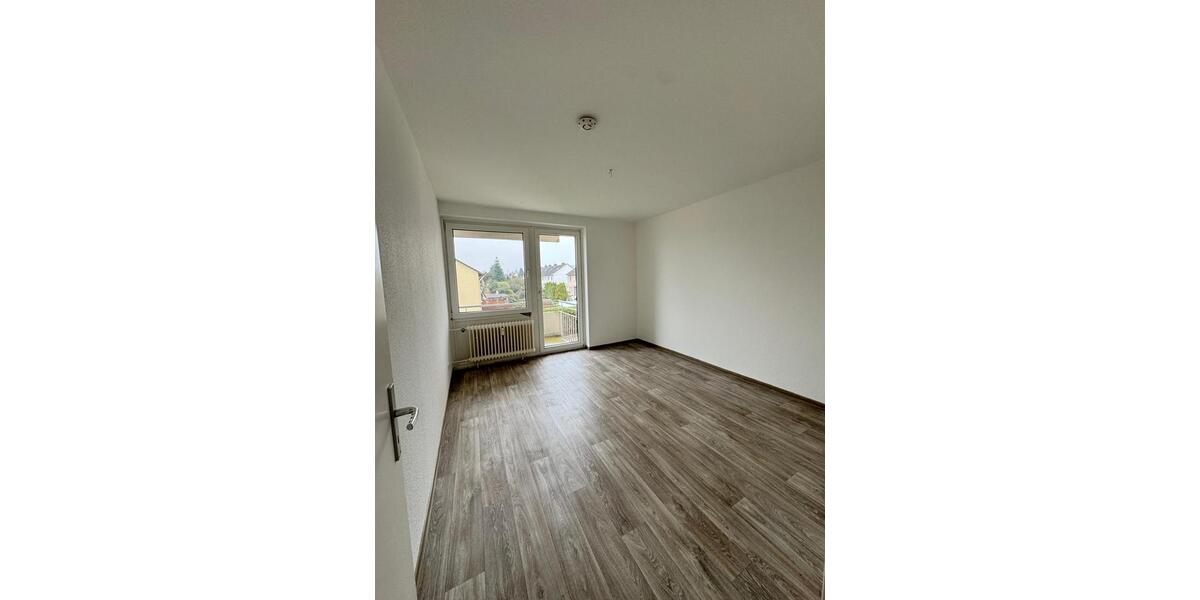 Etagenwohnung Lübbecke - 3 Zimmer, 79 m&sup2;, 391&euro; | Angebot:26070690
