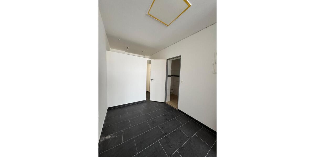 Gewerbeobjekt Krefeld - 900&euro; | Angebot:26637664