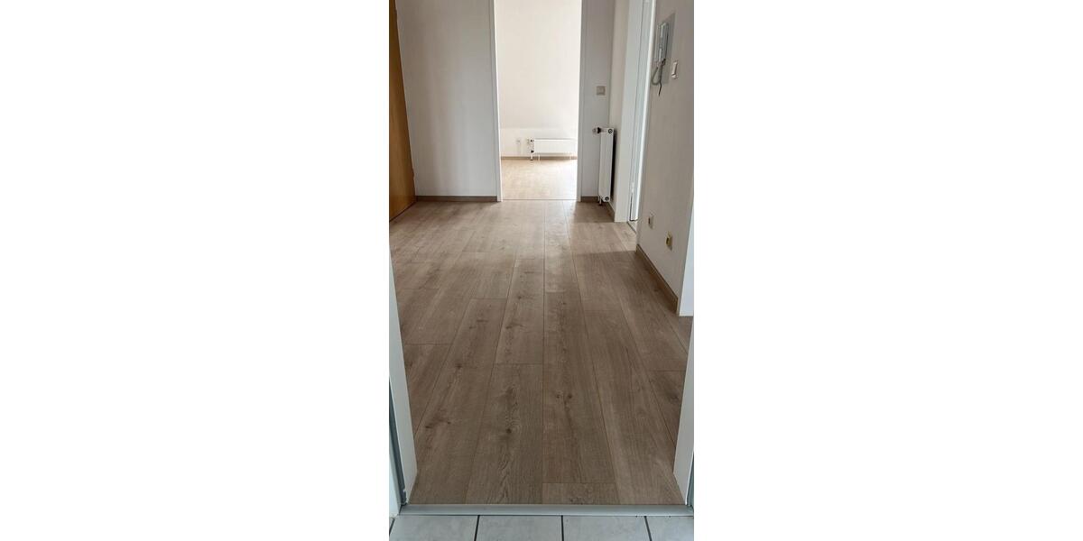 Dachgeschoßwohnung Bitterfeld-Wolfen Bitterfeld - 3 Zimmer, 70 m&sup2;, 734&euro; | Angebot:26460976