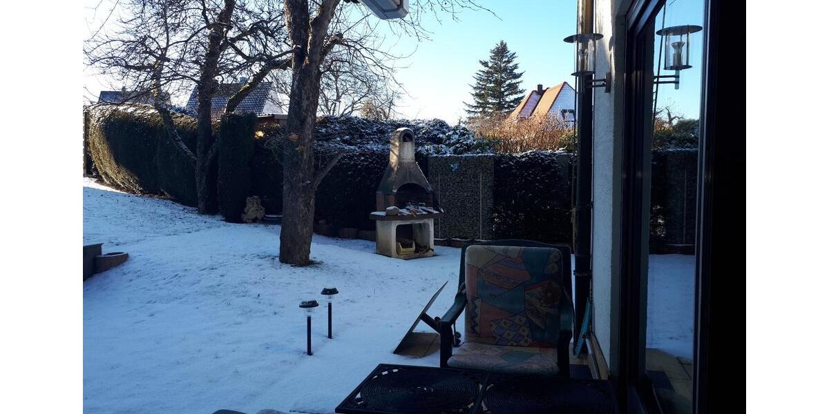 Zimmer m. Balkon, Stellplatz u. Mitbenutzung von Küche, Bad, WC 1 zimmer