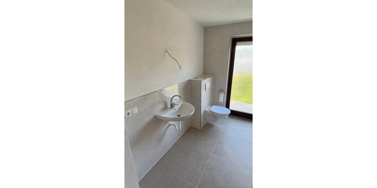 Dachgeschoßwohnung Großmaischeid - 3 Zimmer, 90 m&sup2;, 900&euro; | Angebot:26692685