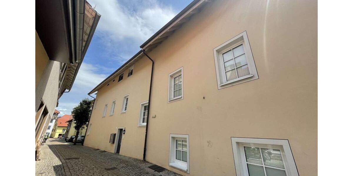 Etagenwohnung Waldshut-Tiengen Tiengen - 4 Zimmer, 158 m&sup2;, 1.500&euro; | Angebot:26479729