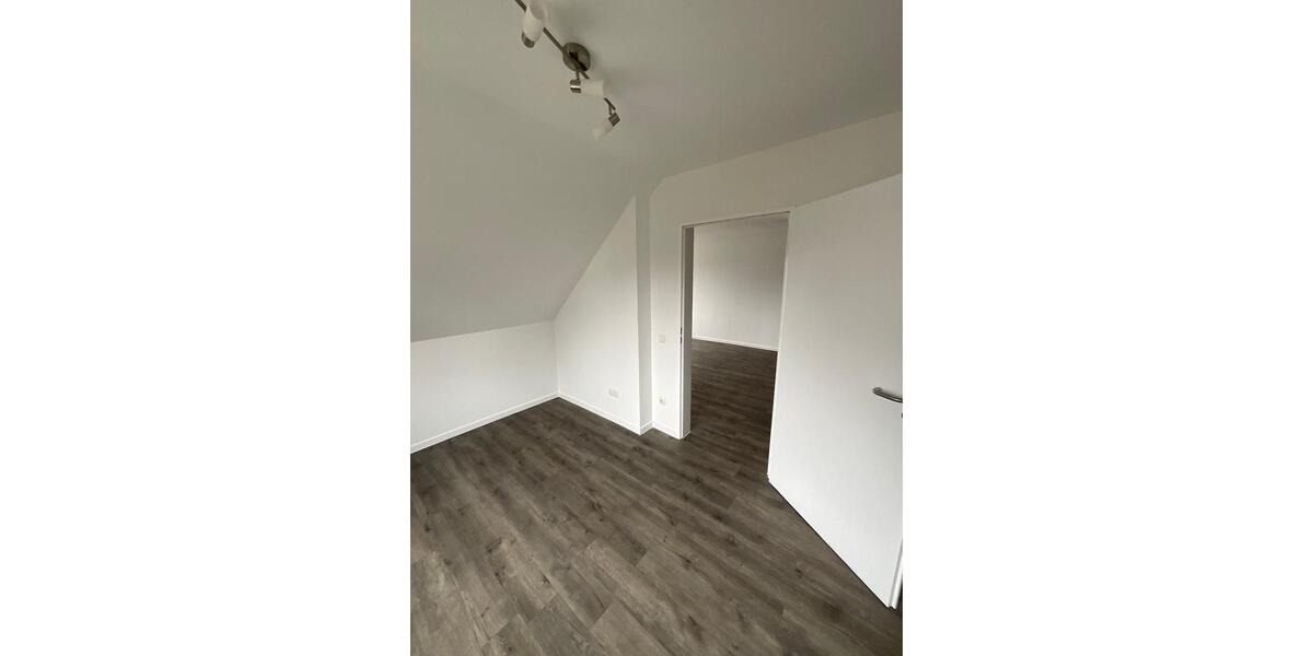 Dachgeschoßwohnung Wilnsdorf - 1 Zimmer, 50 m&sup2;, 550&euro; | Angebot:25647900