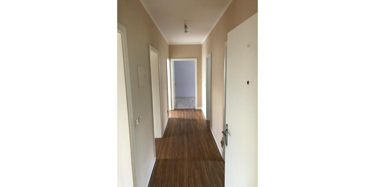 Etagenwohnung Tiefenbach - 4 Zimmer, 78 m&sup2;, 360&euro; | Angebot:24854240