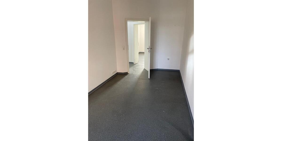 Etagenwohnung Bitterfeld-Wolfen Bitterfeld - 4 Zimmer, 85 m&sup2;, 592&euro; | Angebot:25924774