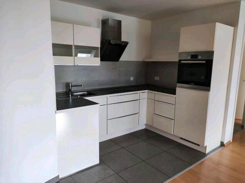 Barrierefreie 2-Zimmer-Wohnung mit Balkon und Küche in Sulzbach zimmer