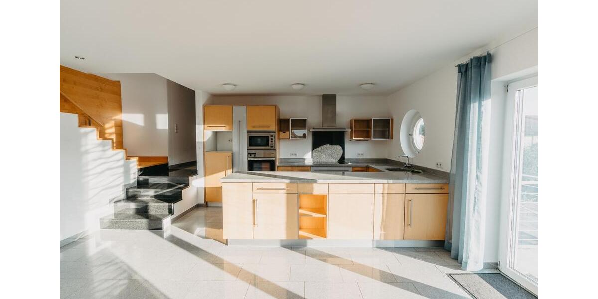 Maisonettenwohnung Tauberbischofsheim - 7 Zimmer, 180 m&sup2;, 1.650&euro; | Angebot:26516847