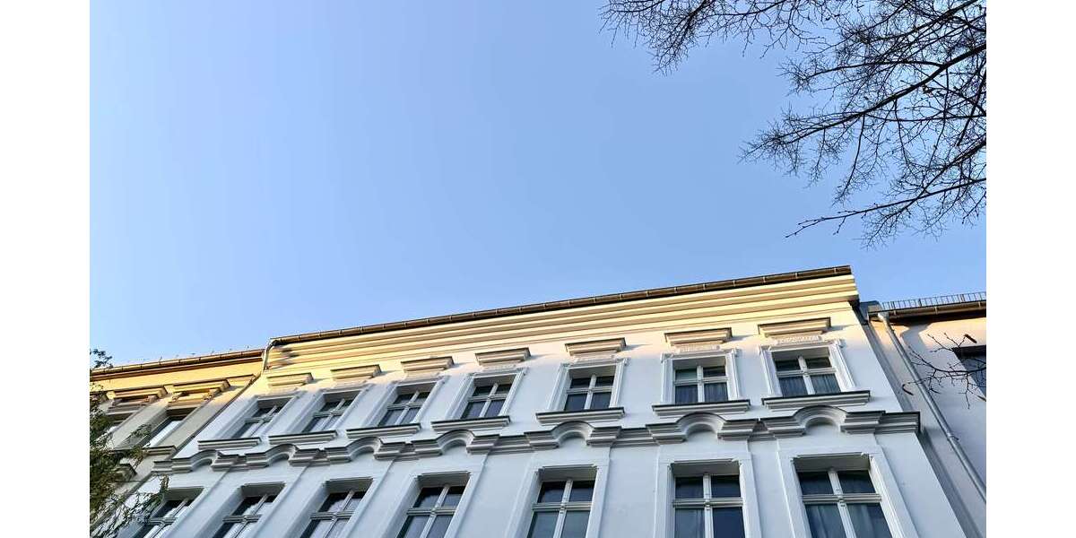 Etagenwohnung Berlin - 2 Zimmer, 61 m&sup2;, 1.339&euro; | Angebot:26762670