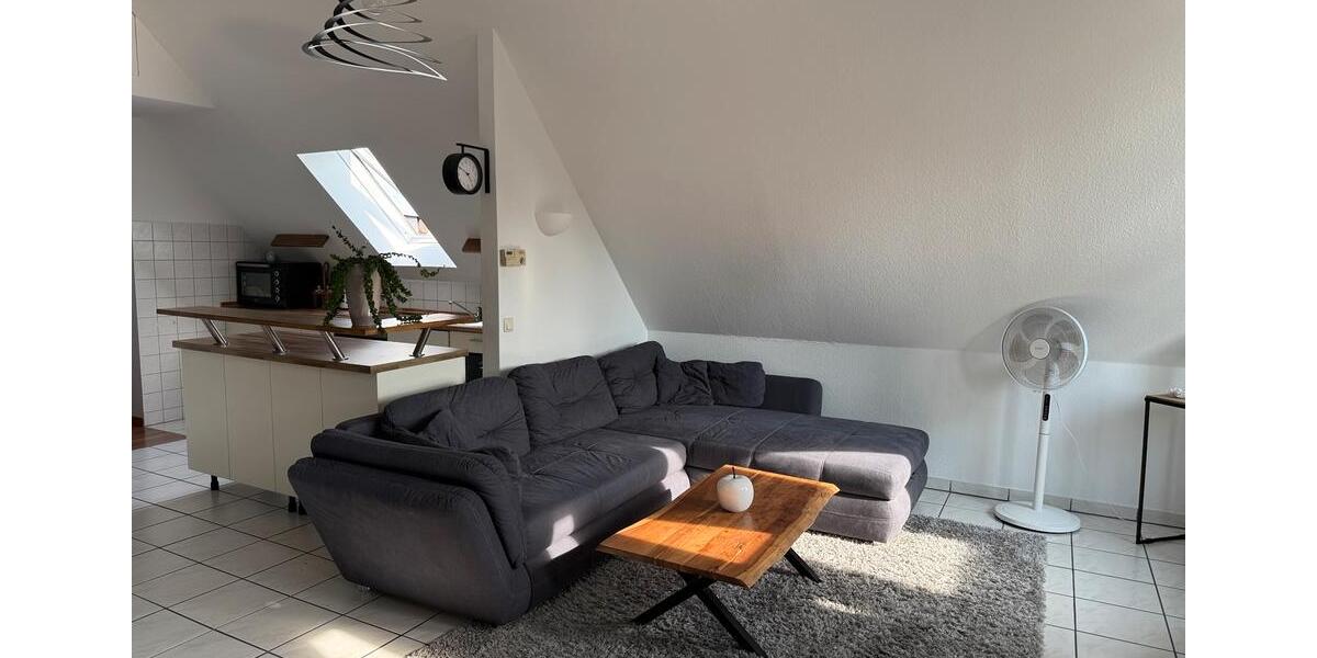 Dachgeschoßwohnung Bergisch Gladbach - 2 Zimmer, 80 m&sup2;, 1.230&euro; | Angebot:26535391