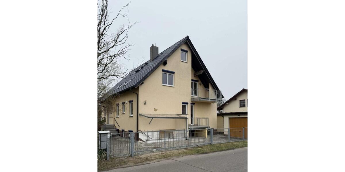 Ansprechende 4–Zimmer–Wohnung mit gehobener Innenausstattung 4 zimmer