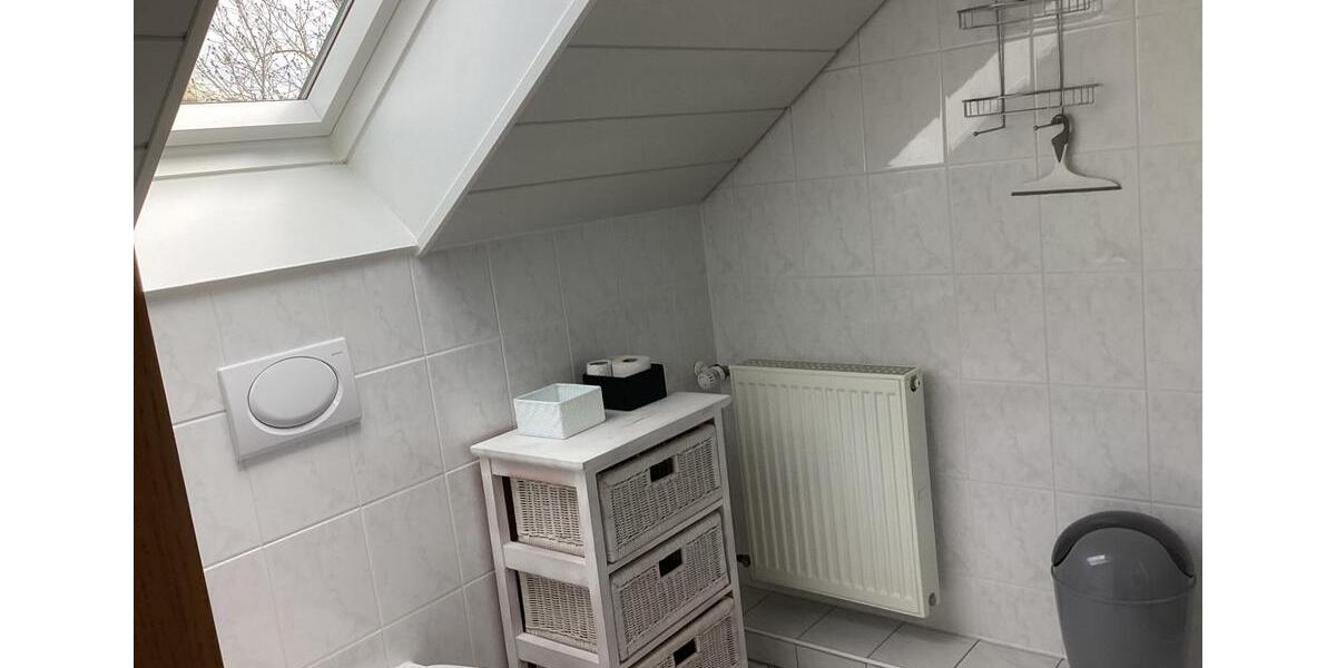 Dachgeschoßwohnung Kirchheim bei München - 1 Zimmer, 27 m&sup2;, 700&euro; | Angebot:25996044