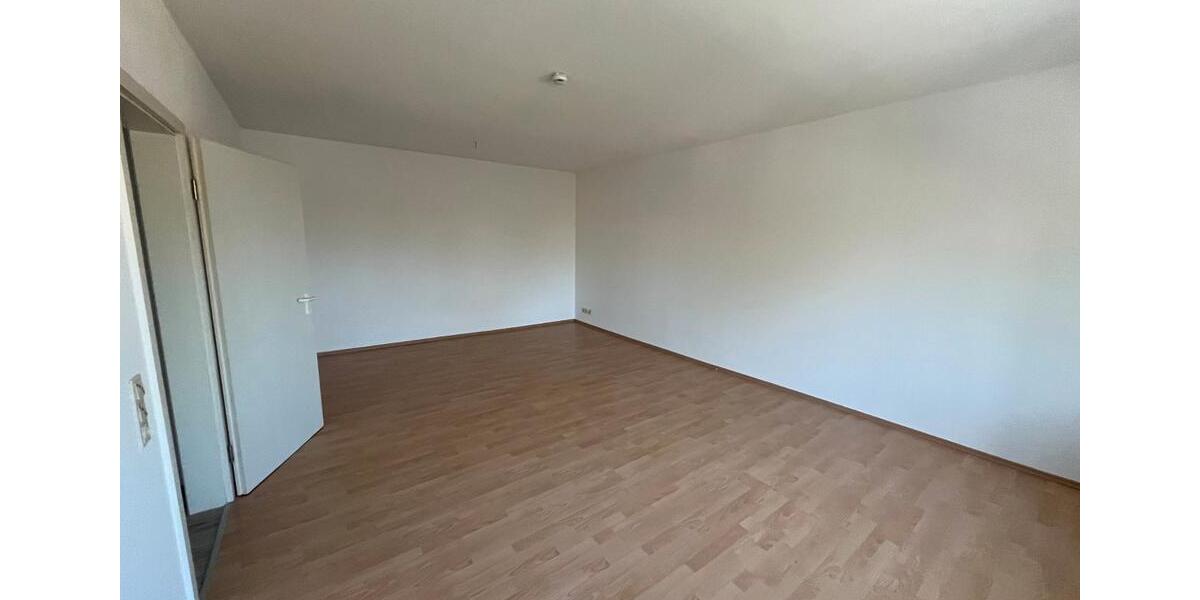 Etagenwohnung Staßfurt - 1 Zimmer, 47 m&sup2;, 260&euro; | Angebot:26286186