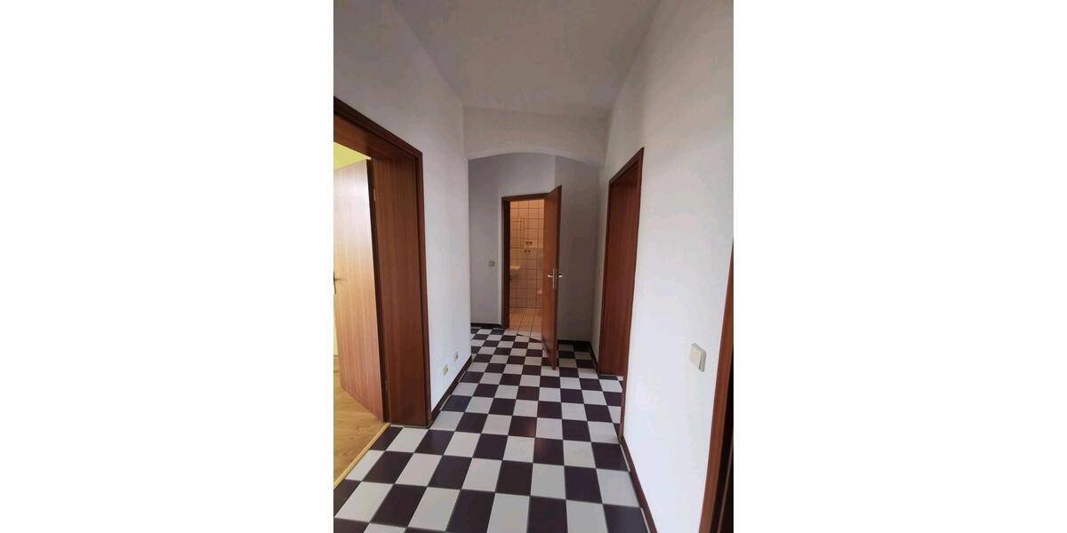 Wohnen auf Zeit Halle (Saale) Damaschkestraße - 3 Zimmer, 63 m&sup2;, 250&euro; | Angebot:26636196