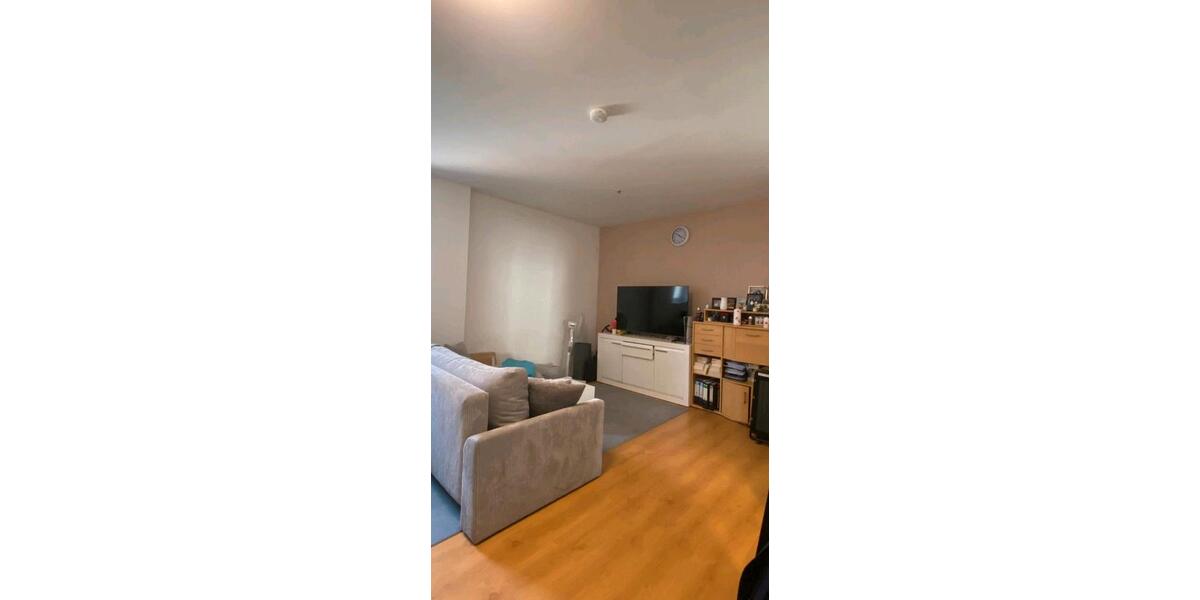 Etagenwohnung Bernburg (Saale) - 1 Zimmer, 43 m&sup2;, 400&euro; | Angebot:26610383