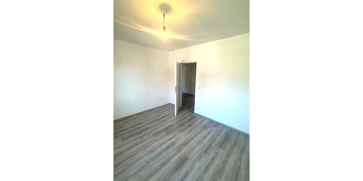 Erdgeschoßwohnung Essen Stadtbezirk IV - 2 Zimmer, 58 m&sup2;, 696&euro; | Angebot:26550141