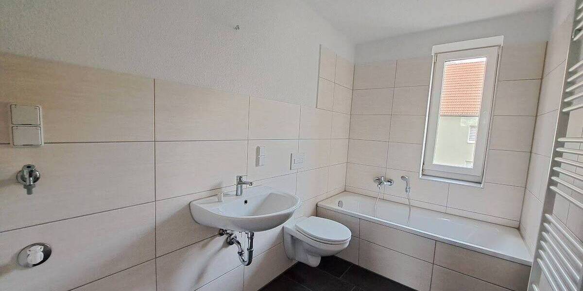 Etagenwohnung Magdeburg Hopfengarten - 3 Zimmer, 82 m&sup2;, 829&euro; | Angebot:25940806