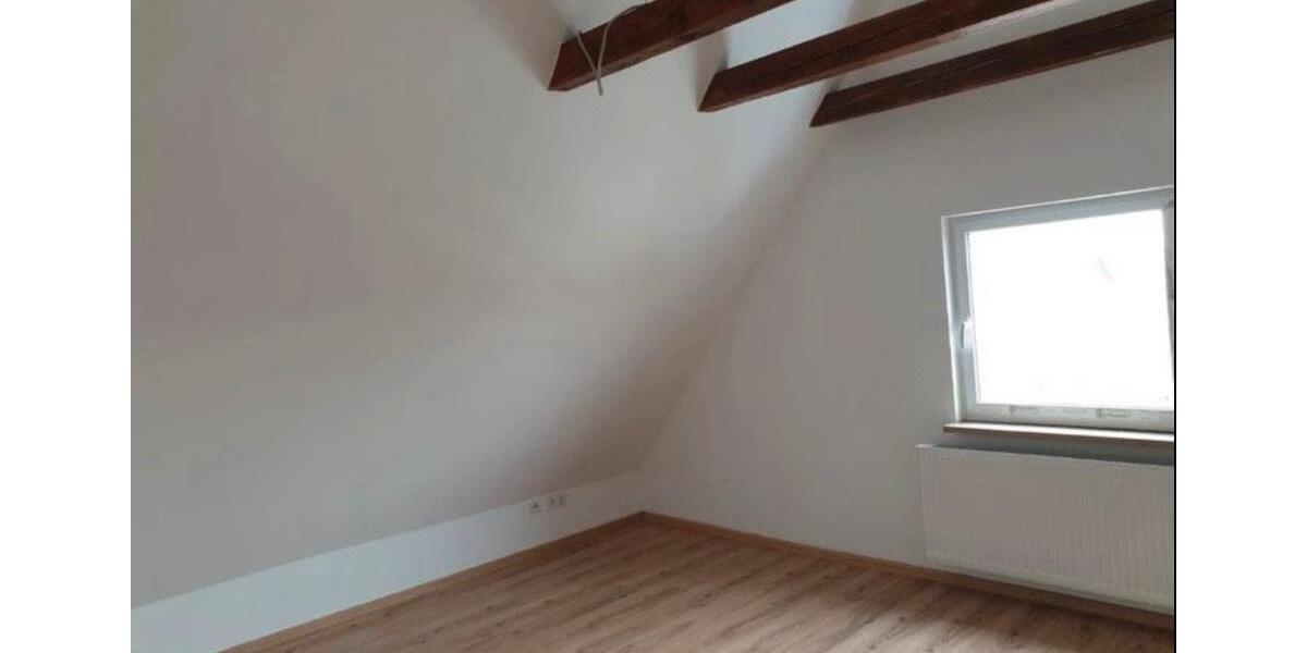 Dachgeschosswohnung zur Miete 2 zimmer