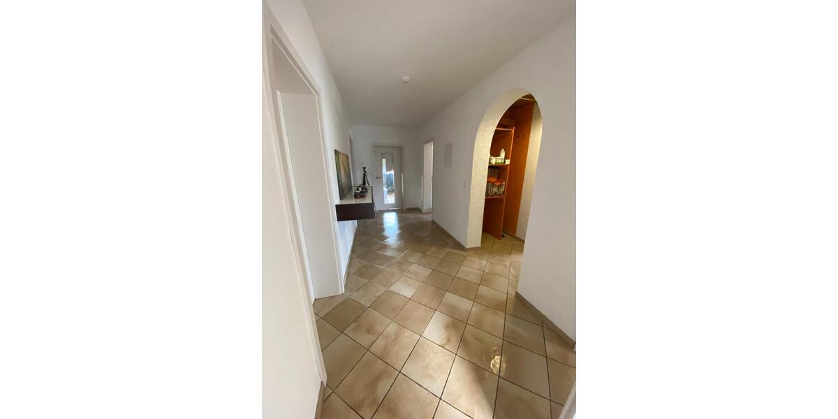 Etagenwohnung Fulda - 5 Zimmer, 115 m&sup2;, 490&euro; | Angebot:26578834