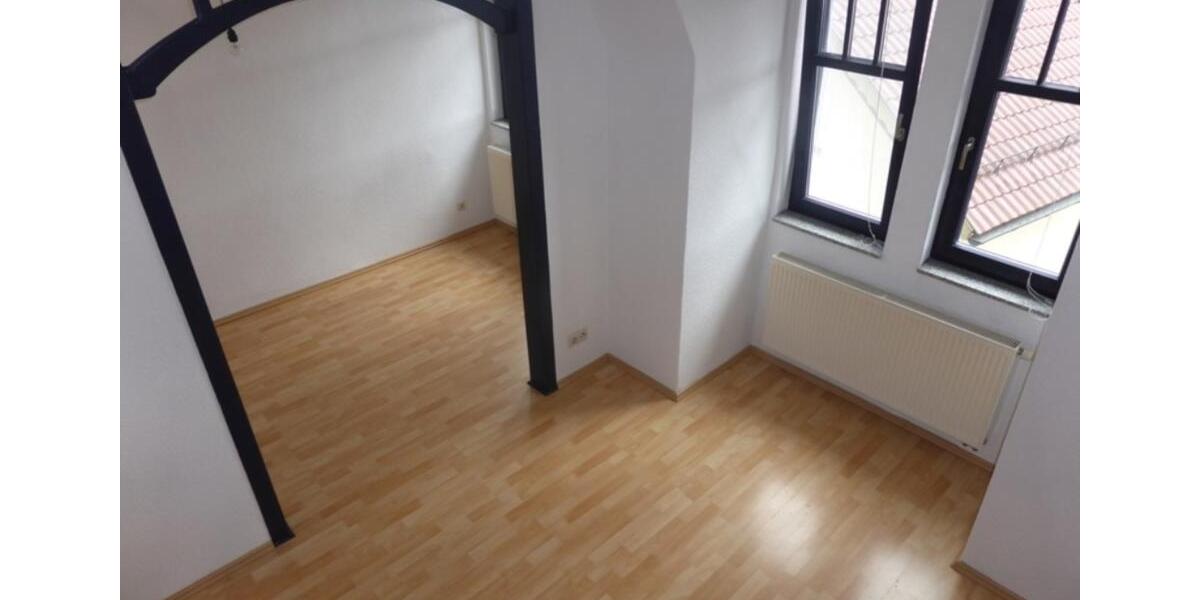 Dachgeschoßwohnung Schmalkalden - 2 Zimmer, 48 m&sup2;, 384&euro; | Angebot:25252599
