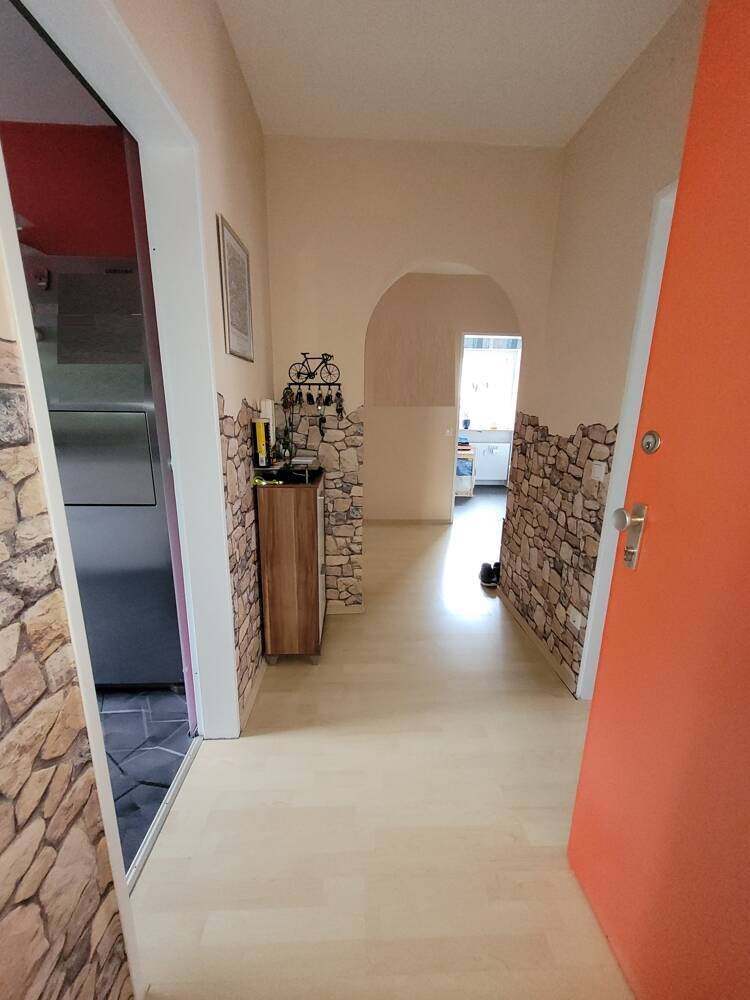 * ANSPRECHEND * LICHTDURCHFLUTET * NATURNAH * tolle 3-Zi-Wohnung mit SÜDBALKON im Nürnberger Süden