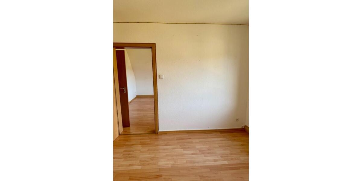 Dachgeschoßwohnung Bergneustadt - 3 Zimmer, 61 m&sup2;, 320&euro; | Angebot:24813798