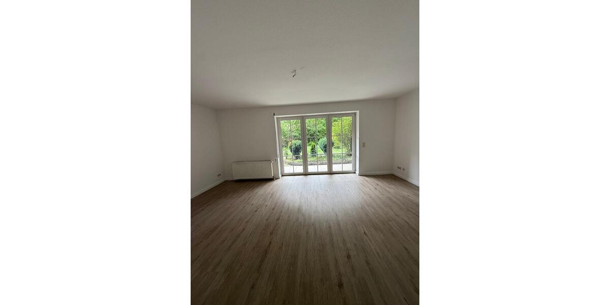 Etagenwohnung Ludwigslust - 2 Zimmer, 74 m&sup2;, 590&euro; | Angebot:26563577