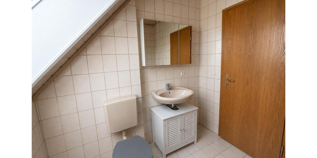 Dachgeschoßwohnung Ilmmünster - 3 Zimmer, 61 m&sup2;, 650&euro; | Angebot:26705826