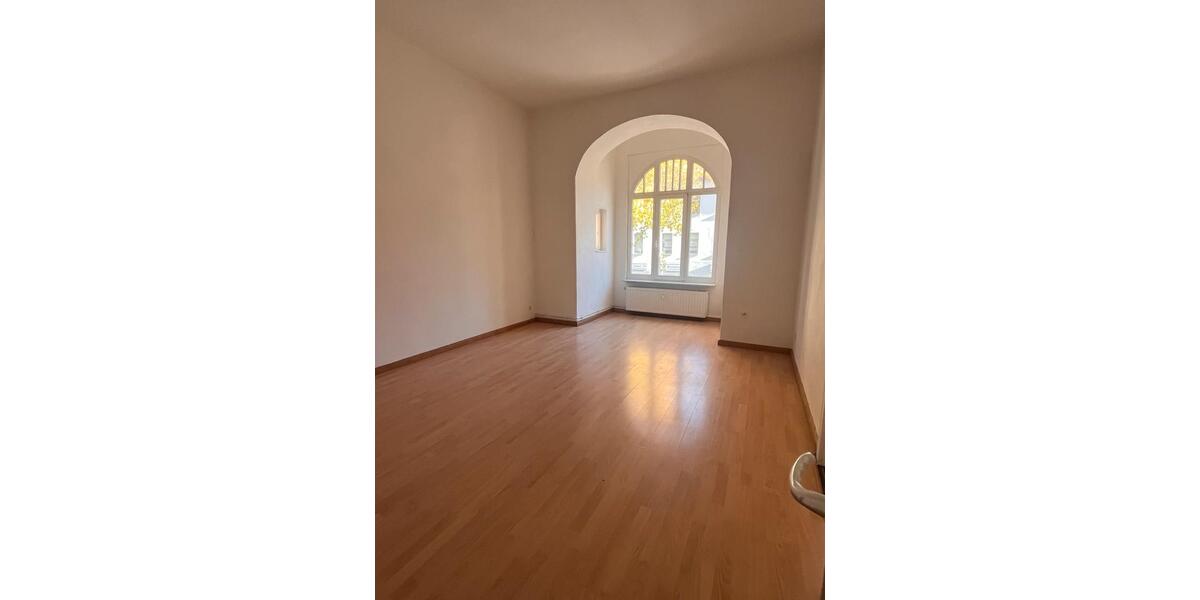 Charmante 4-Raum-Wohnung mit Balkon in Weißenfels 4 zimmer