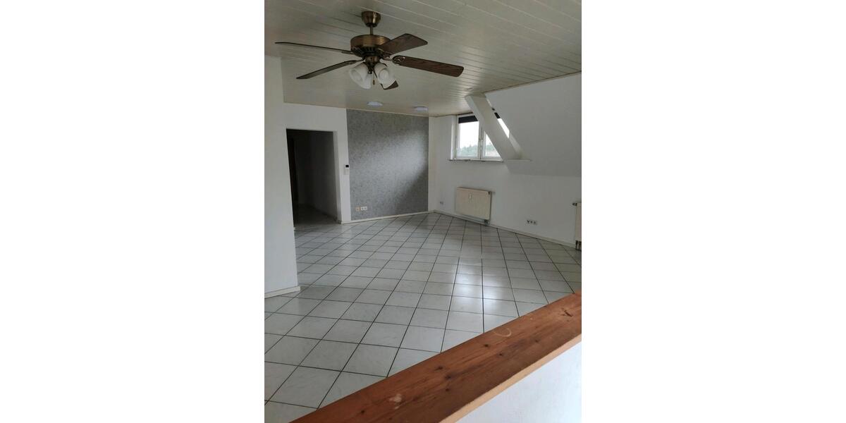 Dachgeschoßwohnung Krickenbach - 4 Zimmer, 108 m&sup2;, 1.200&euro; | Angebot:26185166