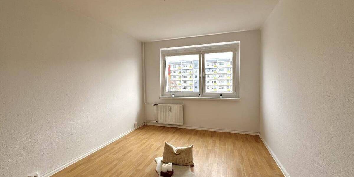 Etagenwohnung Chemnitz Morgenleite - 3 Zimmer, 71 m&sup2;, 377&euro; | Angebot:26844097