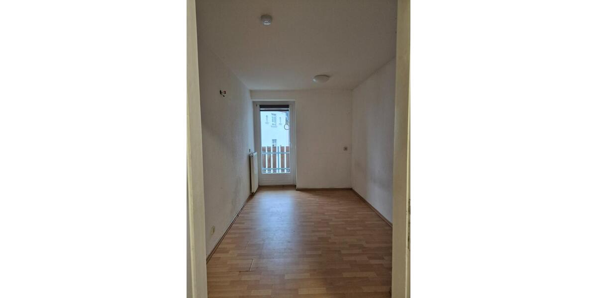 3-Raum-Wohnung im 2.OG mit 2 x Balkon in Wurzen zu vermieten 3 zimmer