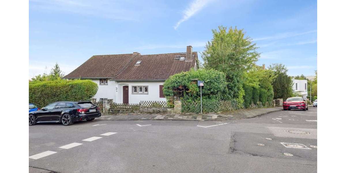 Einfamilienhaus Hofheim - 6 Zimmer, 182 m&sup2;, 2.950&euro; | Angebot:26785996