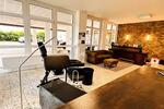LICHTDURCHFLUTET ZENTRAL FLEXIBEL INSPIRIEREND