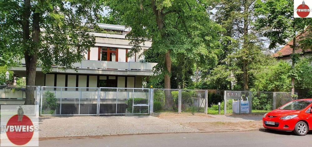 Grandiose Wohnung mit 2 Zimmern, 2 Terrassen, Duschbad und Einbauküche