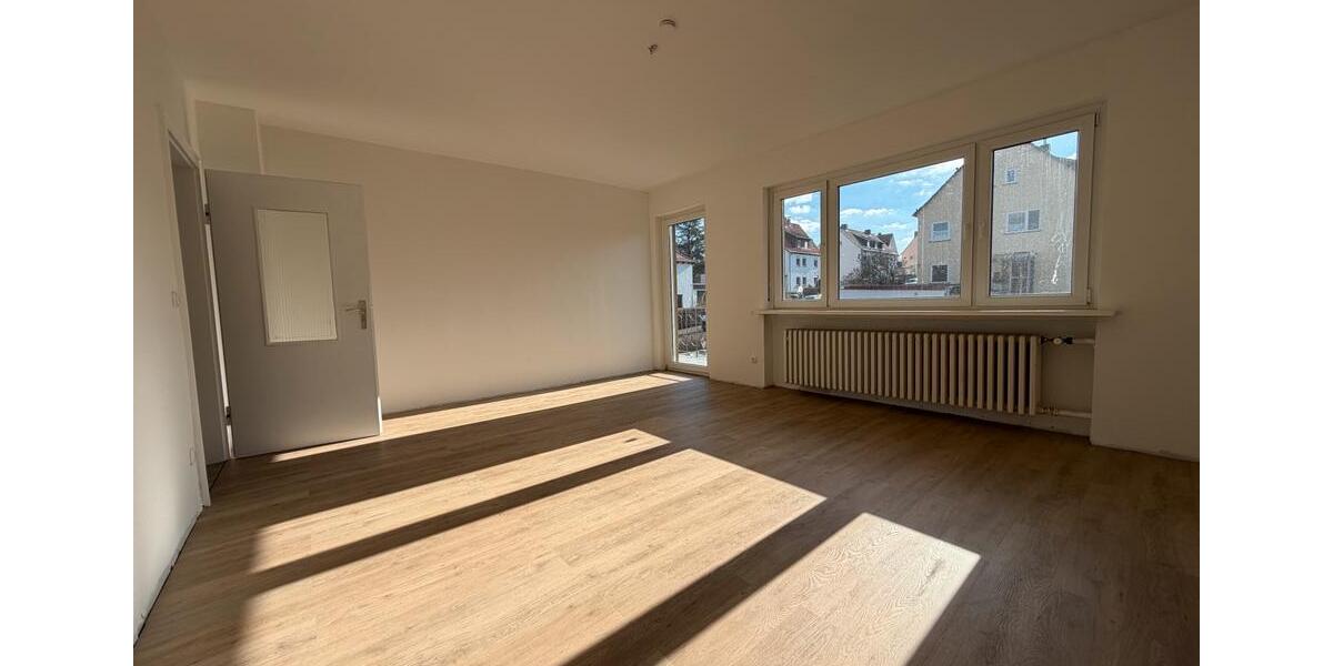 Etagenwohnung Eschwege - 3 Zimmer, 78 m&sup2;, 595&euro; | Angebot:25057989
