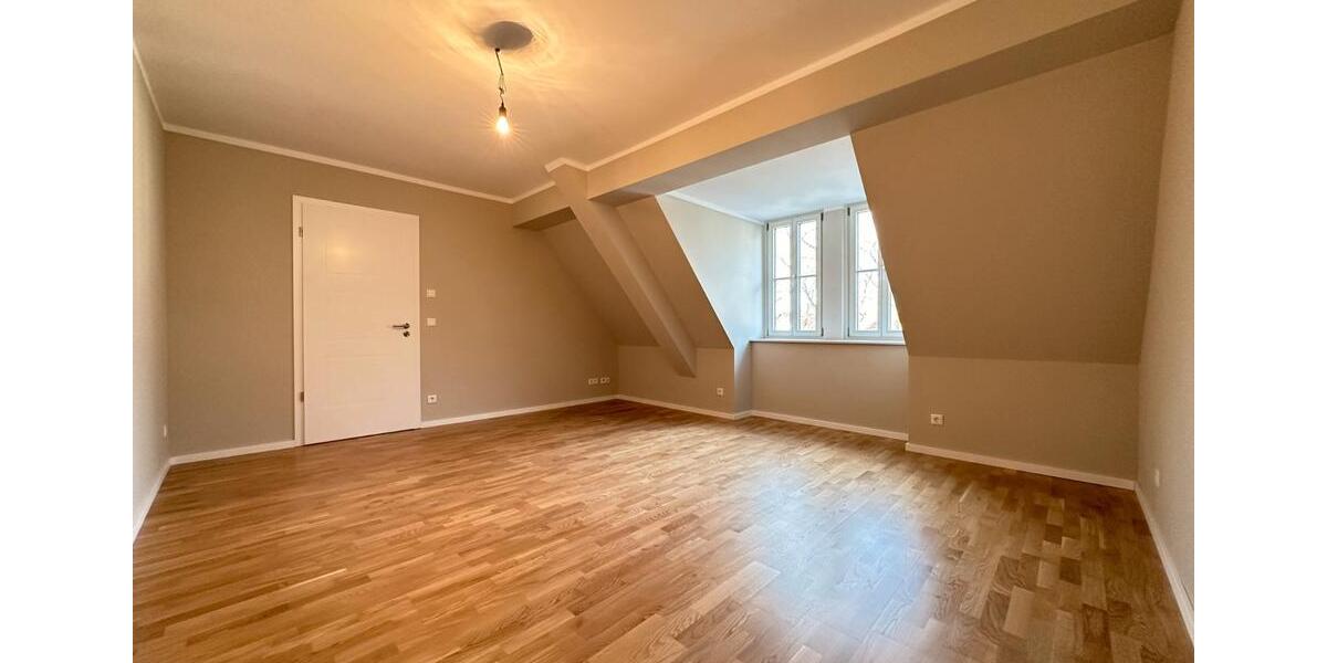 Etagenwohnung Bad Dürrenberg - 3.5 Zimmer, 112 m&sup2;, 1.344&euro; | Angebot:26463264