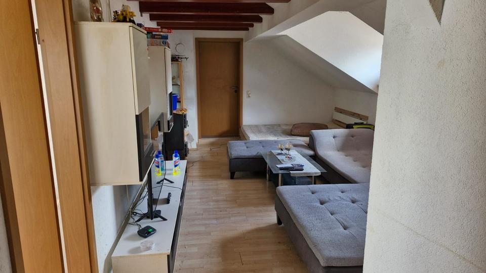 Dachgeschoßwohnung Rennertshofen - 2 Zimmer, 85 m&sup2;, 700&euro; | Angebot:26589137