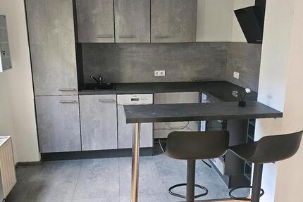 Stilvolle 2-Zimmer-Wohnung mit Balkon und Einbauküche