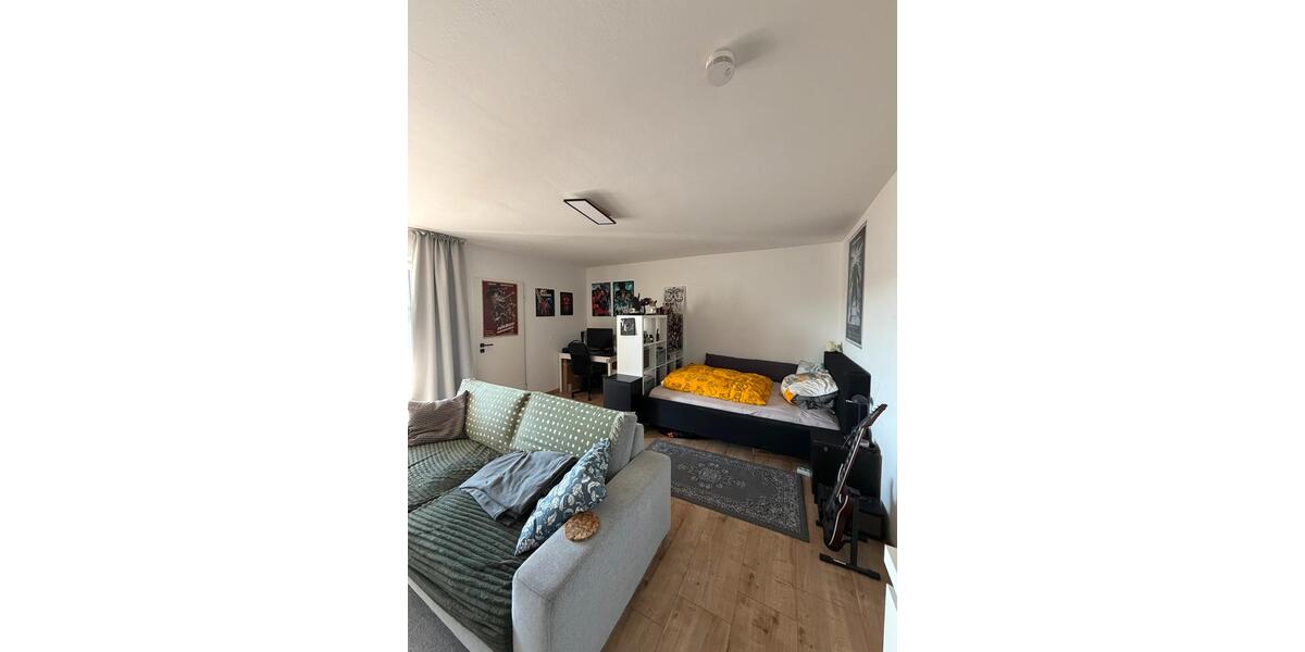 Dachgeschoßwohnung Regensburg Konradsiedlung - 1 Zimmer, 34 m&sup2;, 700&euro; | Angebot:26277303