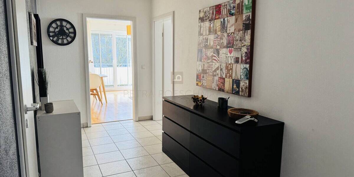 Etagenwohnung Ingolstadt Hollerstauden - 3 Zimmer, 80 m&sup2;, 1.230&euro; | Angebot:26704078