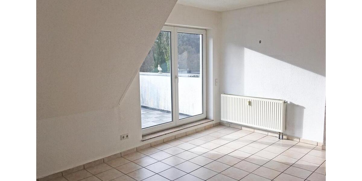 Dachgeschoßwohnung Windeck - 2 Zimmer, 93 m&sup2;, 600&euro; | Angebot:22180868