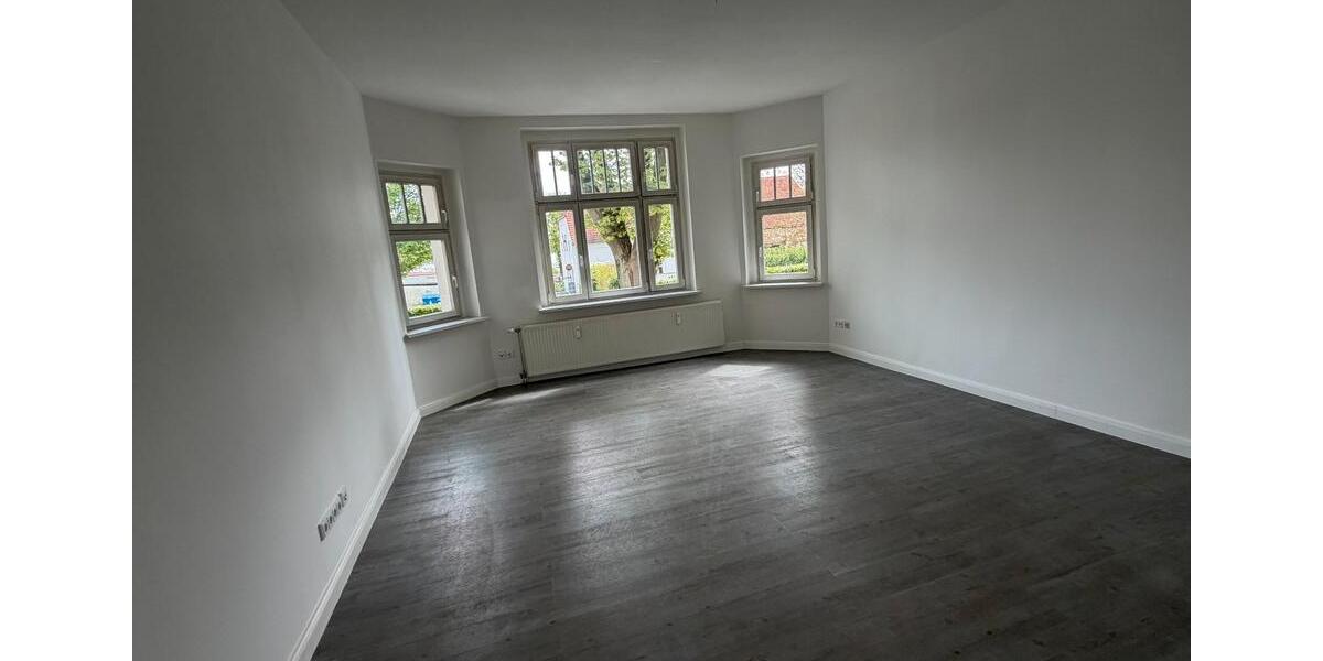 Hochparterre Neuruppin - 2 Zimmer, 91 m&sup2;, 997&euro; | Angebot:26534245